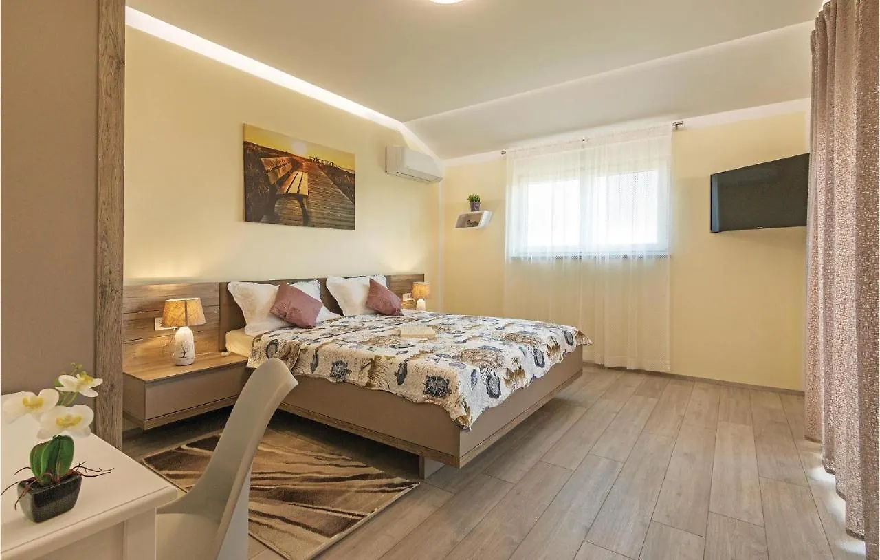 بيت للعطل Gorgeous Home In Marcana With Sauna